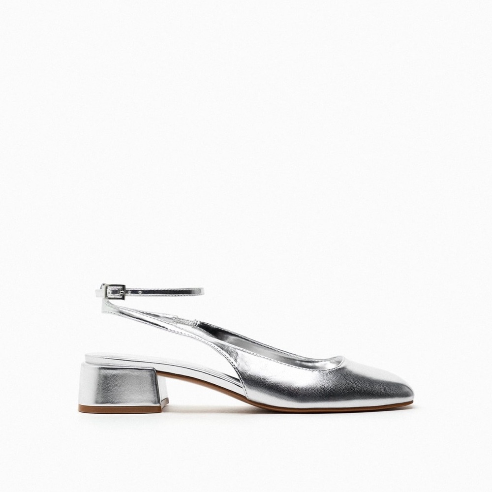 Zara Square-heeled ballerina flats. Color silver, size 7